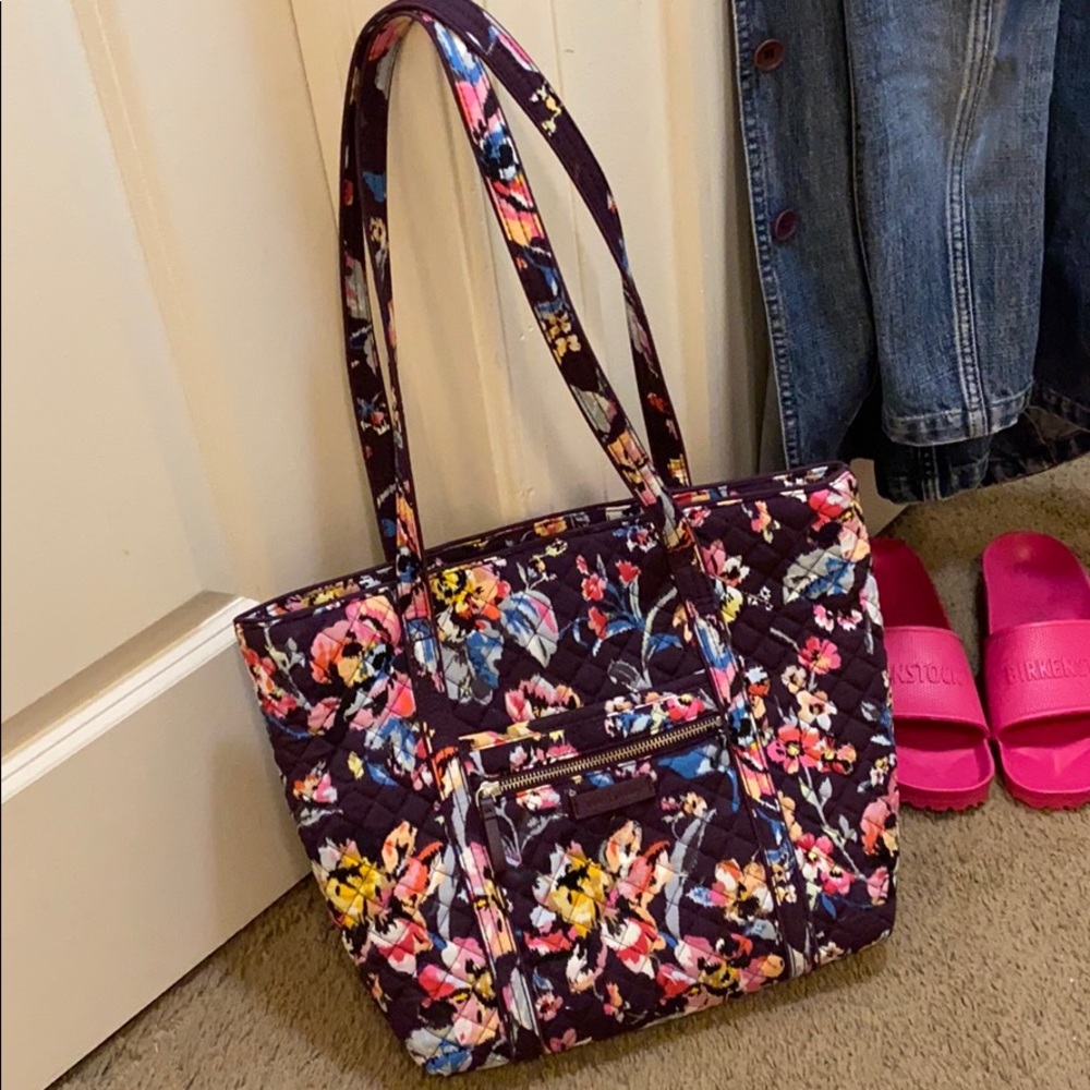 VERA BRADLEY TOTE